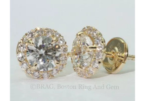 18k Yellow Gold Round Diamond Halo Stud Earrings